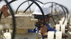 Maliki's coalition calling for a postponement of the payment of dues of $ 12 billion of public oil companies in Iraq 824812835